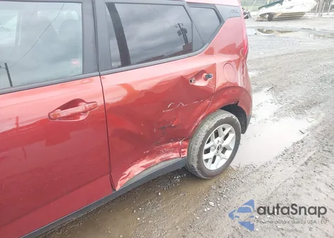 2020 Kia Soul S z USA, uszkodzony, nr VIN KNDJ23AU0L7118725